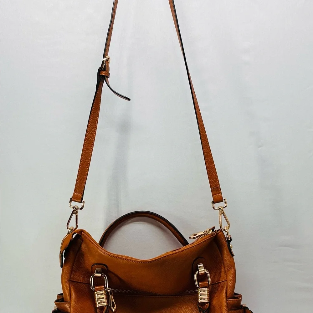 Chic Brown Leather Shoulder Bag - Picture 1 of 15